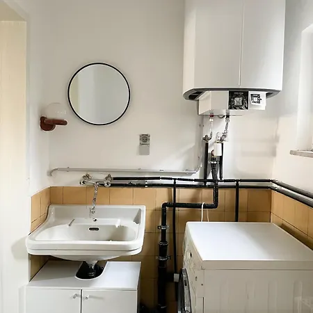 Möblierte Im Efh Mit Parkmöglichkeiten